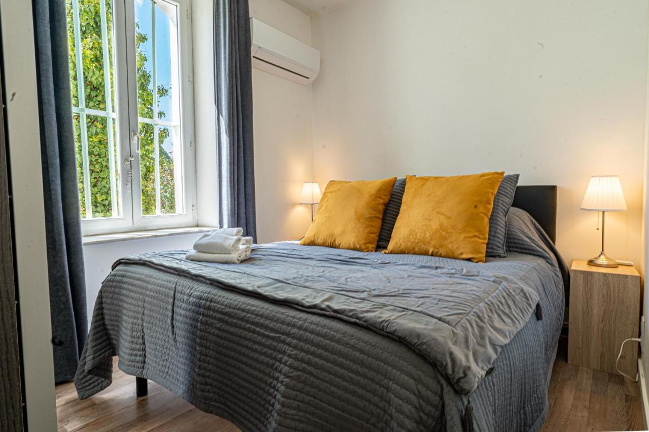 Bed and Breakfast Domaine De L'Aufrene Йер Экстерьер фото